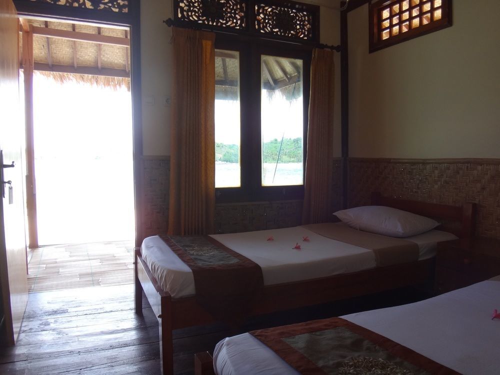 Nirvana Gili Sudak Luaran gambar